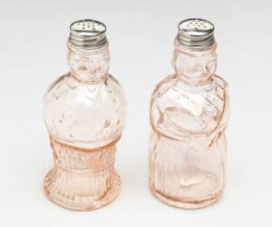 Pink Aunt & Uncle Salt & Pepper Shaker