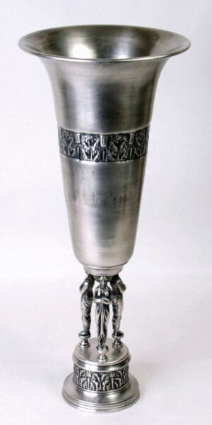 3 Cherub Cone Holder