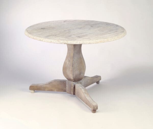 Dining Table 3 Leg Round Brown Finish