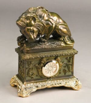 Clock Quartz Lion And Snake